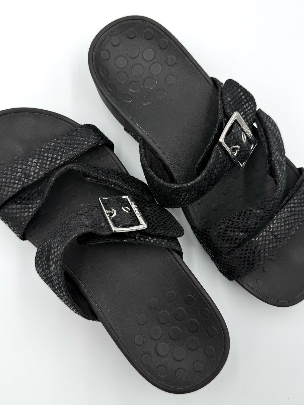 Vionic Size 8-8.5 Black Snake Embossed Buckle Slide Sandals Orthotic Comfort